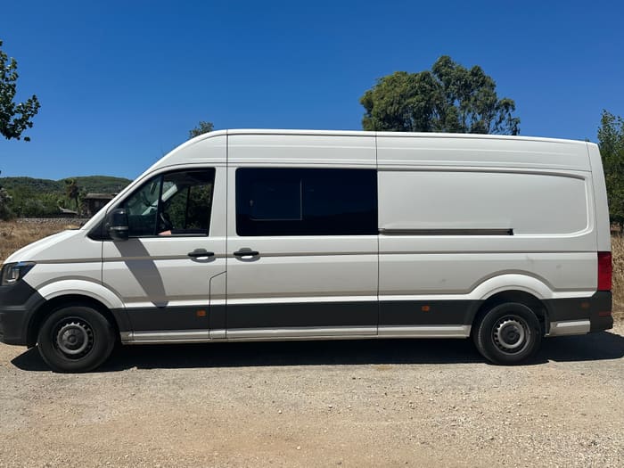 Above Board Pet Travel van, side profile